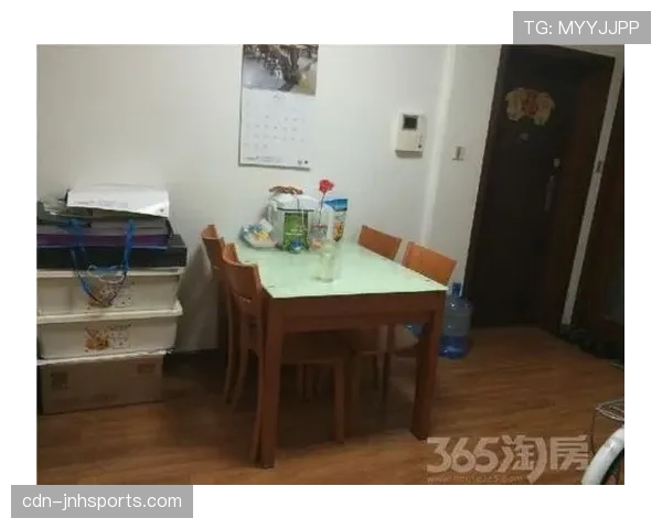 王励勤退役后住的那套别墅，光车库就比我家还大