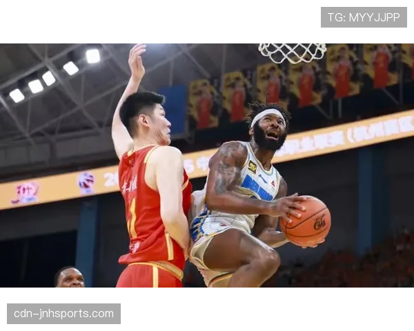 解析篮球三秒违例的关键场景及如何避免被吹罚